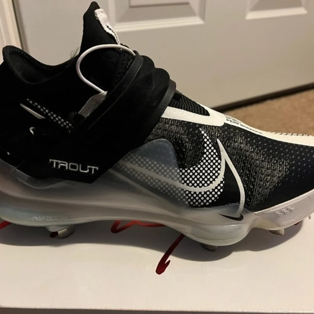 Men’s Nike Force Zoom‎ Baseball Cleats - Mike Trout (Size 11)